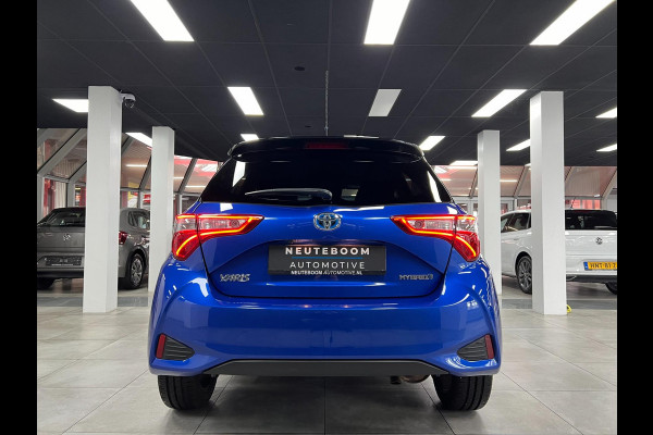 Toyota Yaris 1.5 Hybrid Bi-Tone| Lane | Camera | LED |Keyles