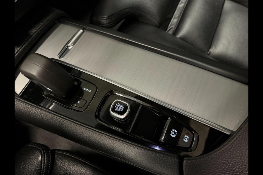 Volvo XC90 2.0 T8 Recharge AWD Inscription Expression PANO/LEDER/DAB/LED/H-KARDON/7ZITS///