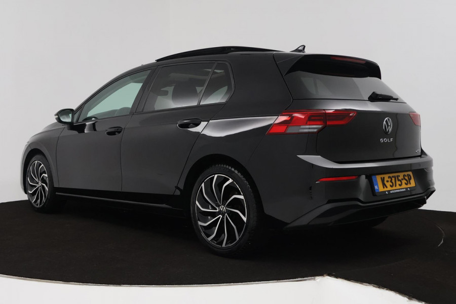 Volkswagen Golf 1.0 eTSI Life Business Automaat (PANORAMADAK, CAMERA, STOEL-/STUURVERWARMING, 1e EIGENAAR, GOED ONDERHOUDEN)