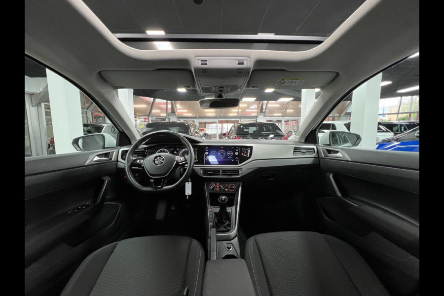Volkswagen Polo 1.0 | Stoelverwarm|CarPlay |PDC| Panoramadak