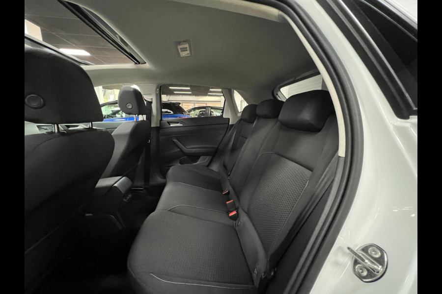 Volkswagen Polo 1.0 | Stoelverwarm|CarPlay |PDC| Panoramadak