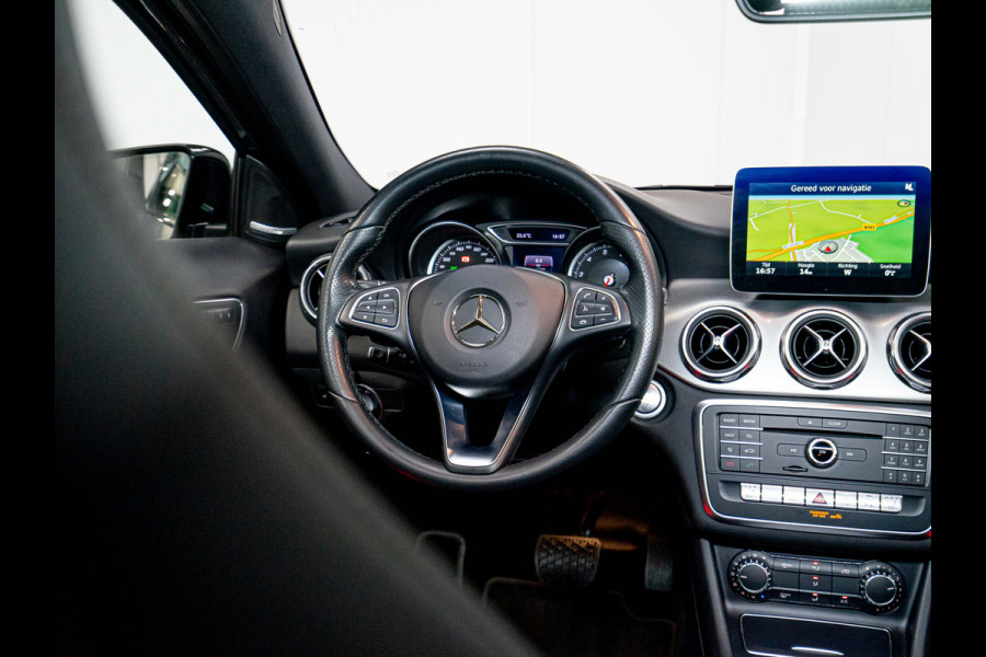Mercedes-Benz GLA GLA 250 Urban | Trekhaak | Harman Kardon