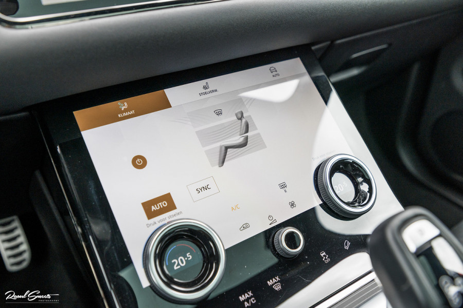 Land Rover Range Rover Evoque 1.5 P300e AWD R-Dynamic SE | Panorama dak | Premium audio | Adaptieve cruise control | Apple carplay |