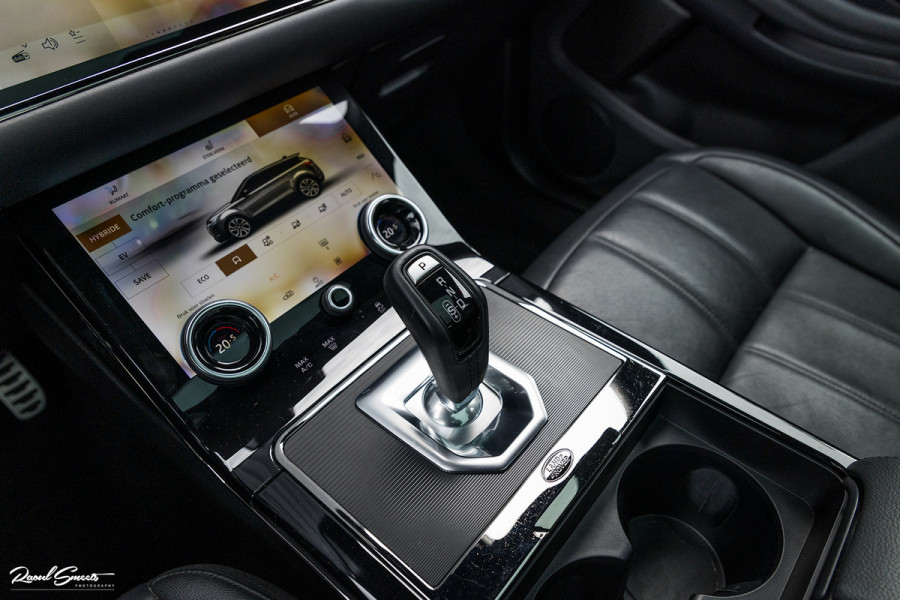 Land Rover Range Rover Evoque 1.5 P300e AWD R-Dynamic SE | Panorama dak | Premium audio | Adaptieve cruise control | Apple carplay |