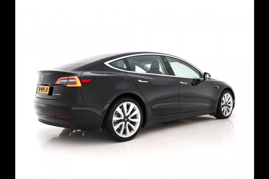Tesla Model 3 Long Range AWD 75 kWh [ 3-Fase ] (INCL-BTW) Aut. *PANO | AUTO-PILOT | FULL-LEATHER | KEYLESS | FULL-LED | MEMORY-PACK | SURROUND-VIEW | DAB | CARPLAY | DIGI-COCKPIT | LANE-ASSIST | COMFORT-SEATS | 19"ALU*