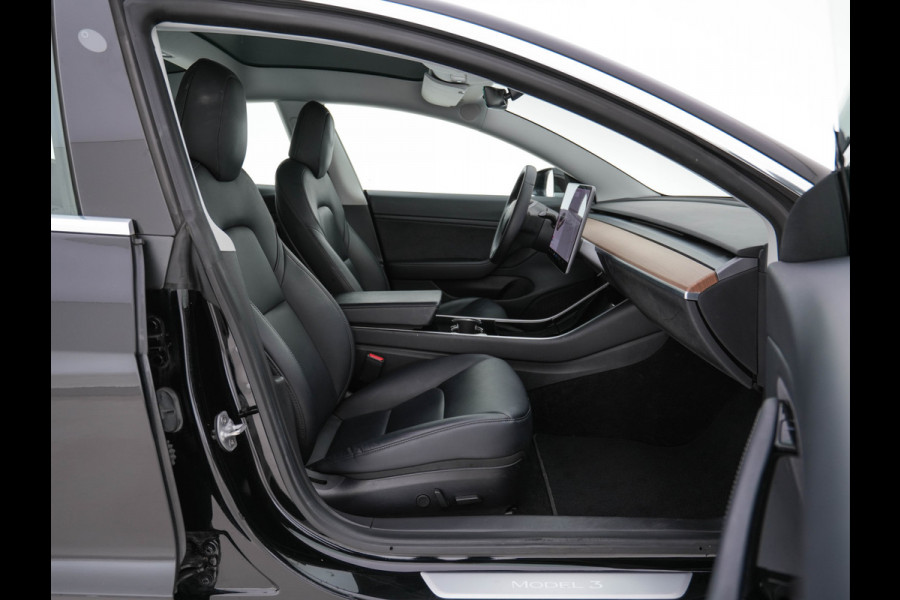 Tesla Model 3 Long Range AWD 75 kWh [ 3-Fase ] (INCL-BTW) Aut. *PANO | AUTO-PILOT | FULL-LEATHER | KEYLESS | FULL-LED | MEMORY-PACK | SURROUND-VIEW | DAB | CARPLAY | DIGI-COCKPIT | LANE-ASSIST | COMFORT-SEATS | 19"ALU*