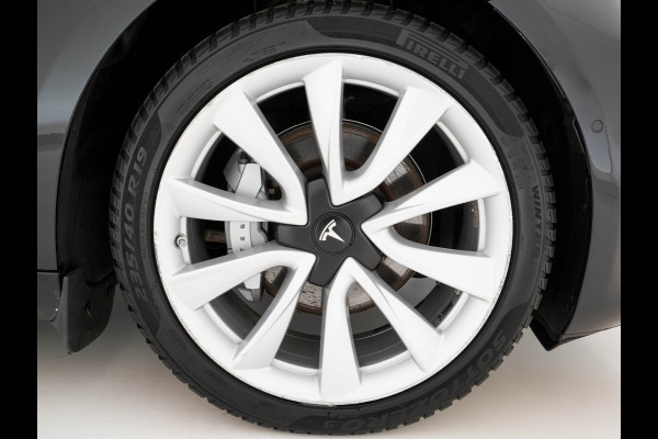 Tesla Model 3 Long Range AWD 75 kWh [ 3-Fase ] (INCL-BTW) Aut. *PANO | AUTO-PILOT | FULL-LEATHER | KEYLESS | FULL-LED | MEMORY-PACK | SURROUND-VIEW | DAB | CARPLAY | DIGI-COCKPIT | LANE-ASSIST | COMFORT-SEATS | 19"ALU*