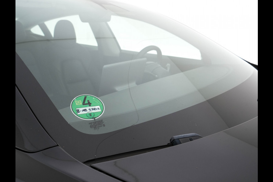 Tesla Model 3 Long Range AWD 75 kWh [ 3-Fase ] (INCL-BTW) Aut. *PANO | AUTO-PILOT | FULL-LEATHER | KEYLESS | FULL-LED | MEMORY-PACK | SURROUND-VIEW | DAB | CARPLAY | DIGI-COCKPIT | LANE-ASSIST | COMFORT-SEATS | 19"ALU*