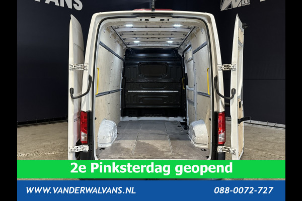 Volkswagen Crafter 2.0 TDI 140pk L3H3 Euro6 Airco | Navigatie | Apple carplay | Camera | Adaptieve Cruisecontrol android auto, parkeersensoren, verwarmde voorruit, bijrijdersbank, 3000kg trekvermogen