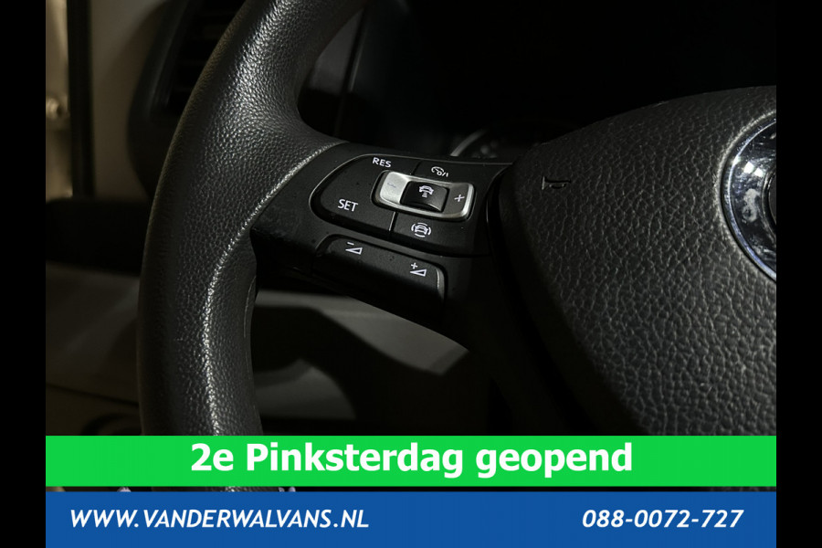 Volkswagen Crafter 2.0 TDI 140pk L3H3 Euro6 Airco | Navigatie | Apple carplay | Camera | Adaptieve Cruisecontrol android auto, parkeersensoren, verwarmde voorruit, bijrijdersbank, 3000kg trekvermogen
