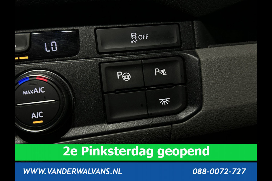 Volkswagen Crafter 2.0 TDI 140pk L3H3 Euro6 Airco | Navigatie | Apple carplay | Camera | Adaptieve Cruisecontrol android auto, parkeersensoren, verwarmde voorruit, bijrijdersbank, 3000kg trekvermogen