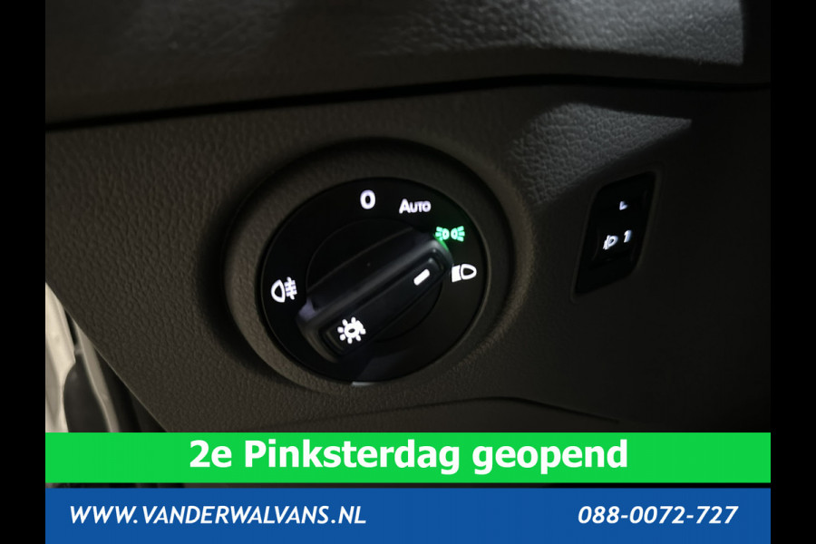 Volkswagen Crafter 2.0 TDI 140pk L3H3 Euro6 Airco | Navigatie | Apple carplay | Camera | Adaptieve Cruisecontrol android auto, parkeersensoren, verwarmde voorruit, bijrijdersbank, 3000kg trekvermogen
