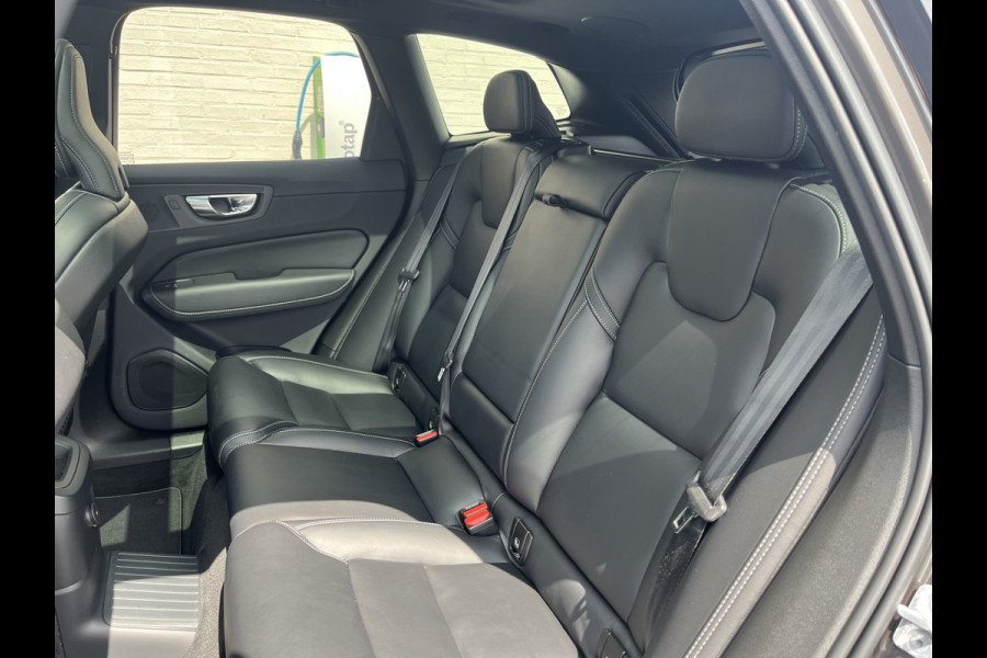 Volvo XC60 2.0 T8 Plug-in hybrid AWD R-Design | Memory stoelen | Harman Kardon | Lucht vering | Zwenkbare trekhaak | Stoel massage+verkoeli