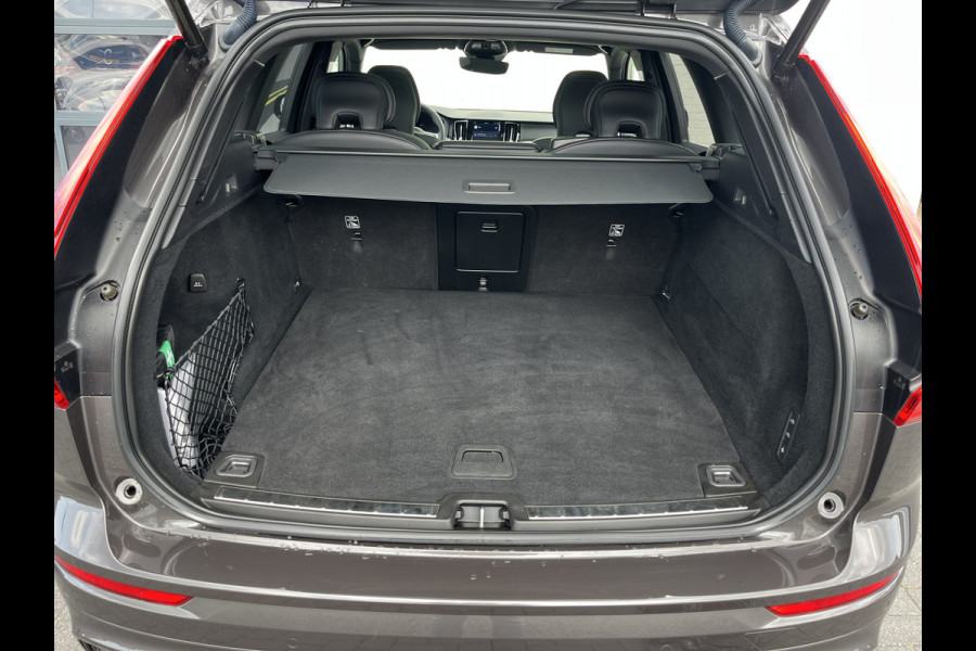 Volvo XC60 2.0 T8 Plug-in hybrid AWD R-Design | Memory stoelen | Harman Kardon | Lucht vering | Zwenkbare trekhaak | Stoel massage+verkoeli