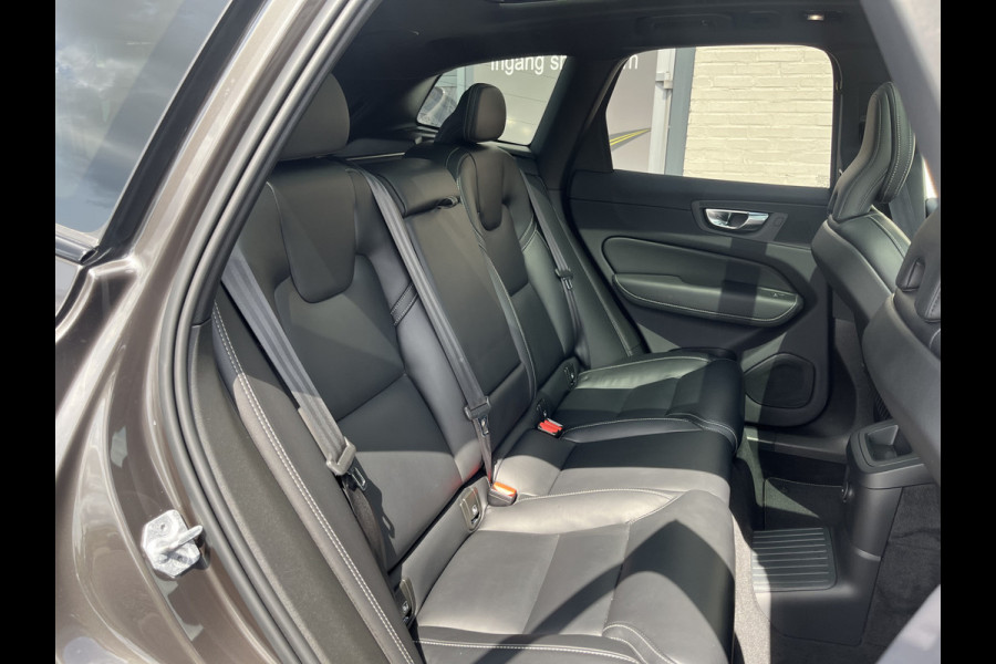 Volvo XC60 2.0 T8 Plug-in hybrid AWD R-Design | Memory stoelen | Harman Kardon | Lucht vering | Zwenkbare trekhaak | Stoel massage+verkoeli