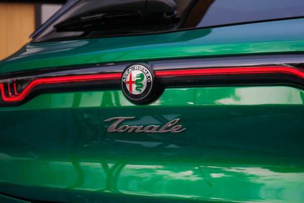 Alfa Romeo Tonale 1.3 Q4 Plug-In-Hybrid Veloce 280PK 4WD Verde-Fangio