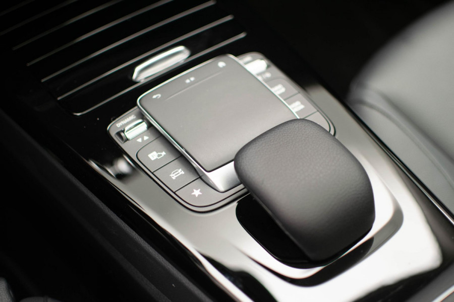 Mercedes-Benz CLA-Klasse Shooting Brake CLA250 e |Panorama|Leder|Dodehoek|Carplay|