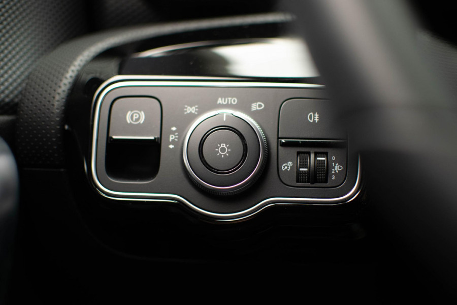 Mercedes-Benz CLA-Klasse Shooting Brake CLA250 e |Panorama|Leder|Dodehoek|Carplay|