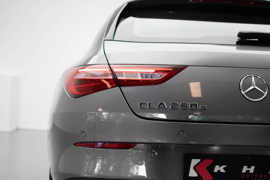 Mercedes-Benz CLA-Klasse Shooting Brake CLA250 e |Panorama|Leder|Dodehoek|Carplay|