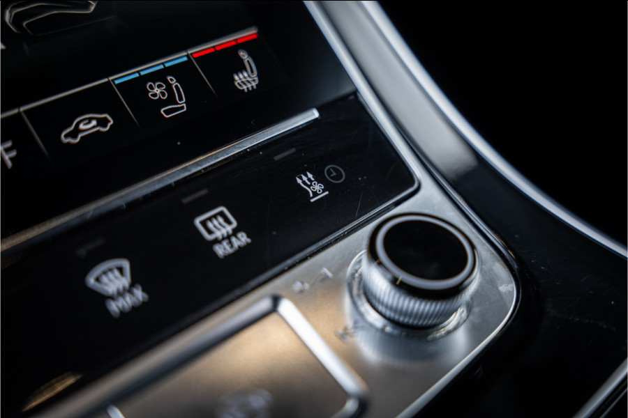 Audi RSQ8 4.0 TFSI quattro - Keramisch l Panorama l HUD l 360c