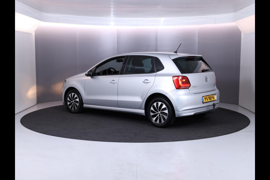 Volkswagen Polo 1.0 BlueMotion Edition 95pk 5bak| Airco| trekhaak| 15'LM-velgen| extra getint glas