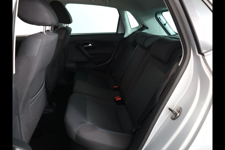 Volkswagen Polo 1.0 BlueMotion Edition 95pk 5bak| Airco| trekhaak| 15'LM-velgen| extra getint glas