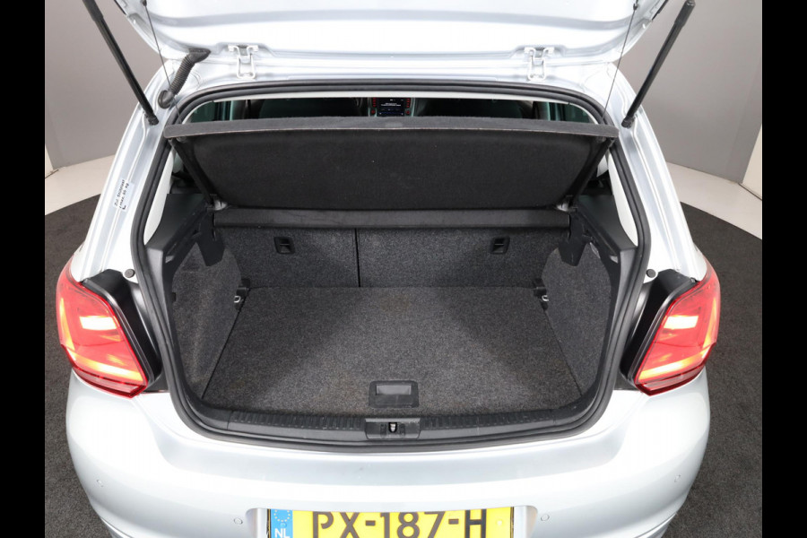 Volkswagen Polo 1.0 BlueMotion Edition 95pk 5bak| Airco| trekhaak| 15'LM-velgen| extra getint glas