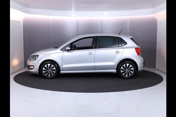 Volkswagen Polo 1.0 BlueMotion Edition 95pk 5bak| Airco| trekhaak| 15'LM-velgen| extra getint glas