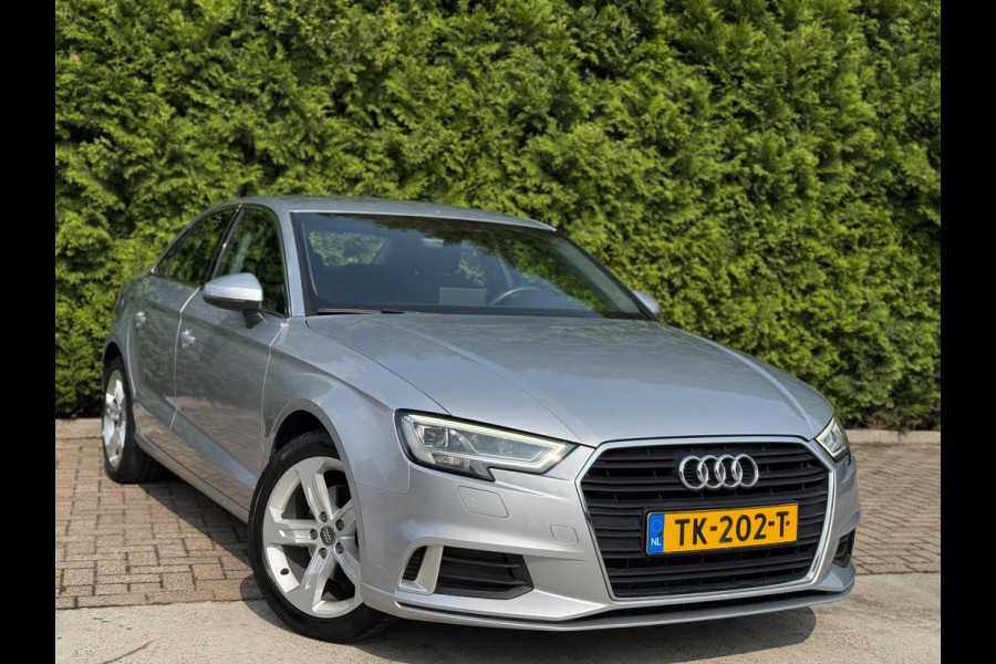 Audi A3 Limousine 30 TFSI Sport CarPlay