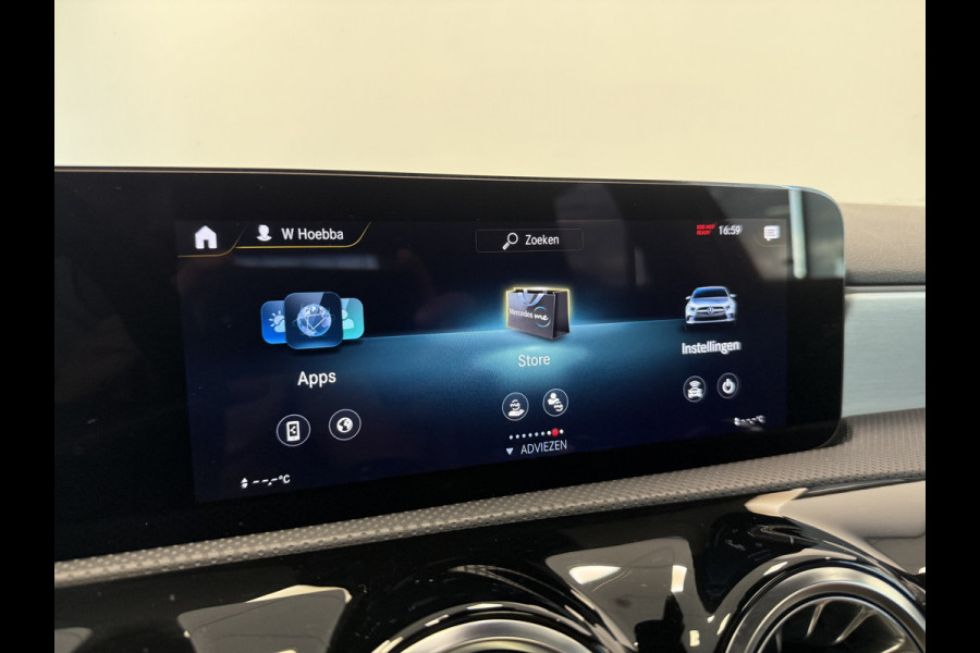Mercedes-Benz A-Klasse 250 e AMG Line ACC PDC 360' camera Panoramadak Head-Up !! 2e Pinksterdag zijn wij geopend van 12.00 tot 17.00u !!