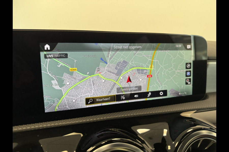 Mercedes-Benz A-Klasse 250 e AMG Line ACC PDC 360' camera Panoramadak Head-Up !! 2e Pinksterdag zijn wij geopend van 12.00 tot 17.00u !!