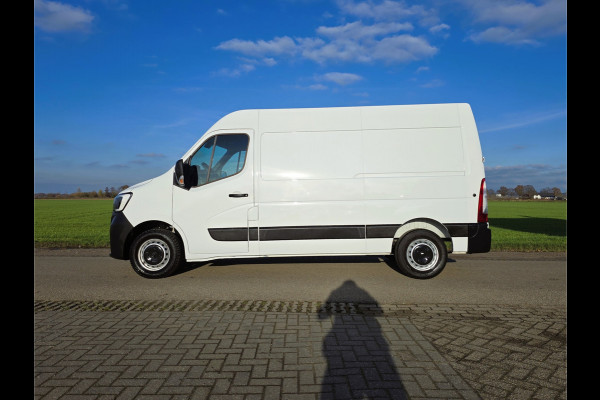 Renault Master T35 2.3 dCi L2 H2 - 150 Pk - Euro 6 - Navi - ParkeerCamera