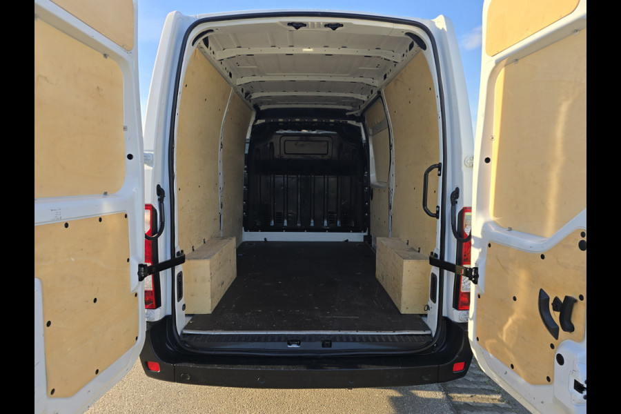 Renault Master T35 2.3 dCi L2 H2 - 150 Pk - Euro 6 - Navi - ParkeerCamera