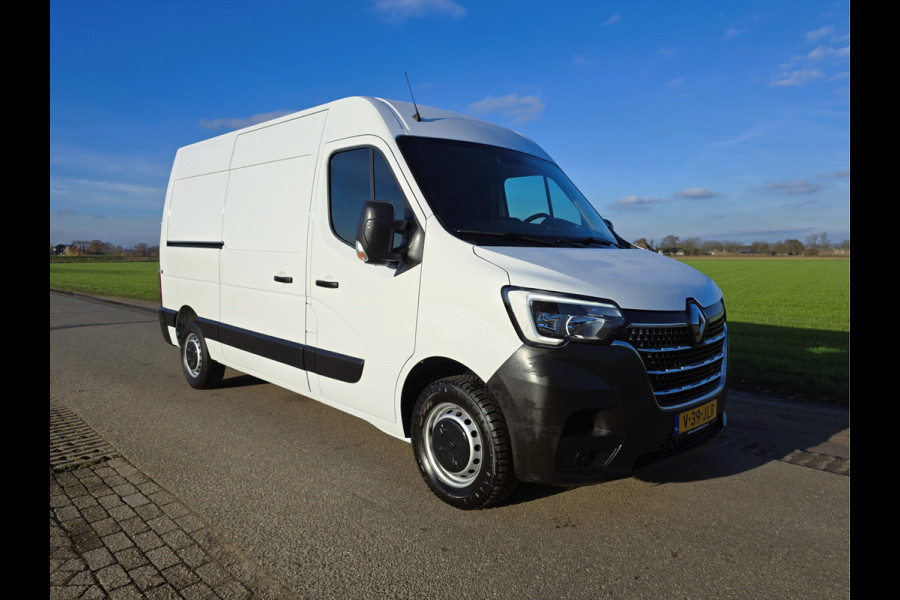 Renault Master T35 2.3 dCi L2 H2 - 150 Pk - Euro 6 - Navi - ParkeerCamera