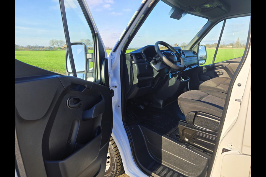 Renault Master T35 2.3 dCi L2 H2 - 150 Pk - Euro 6 - Navi - ParkeerCamera