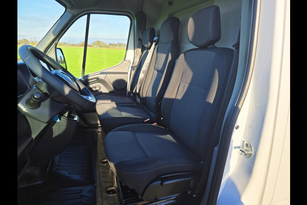 Renault Master T35 2.3 dCi L2 H2 - 150 Pk - Euro 6 - Navi - ParkeerCamera