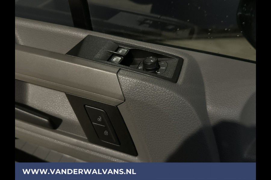Volkswagen Crafter 2.0 TDI 141pk L3H3 L2H2 Euro6 Airco | Camera | Apple Carplay | Cruisecontrol Chauffeursstoel, Android Auto