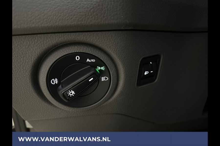 Volkswagen Crafter 2.0 TDI 140pk L3H2 (oude L2H1) Euro6 # Airco | Navigatie | Apple Carplay | Android auto parkeersensoren, 3000kg trekvermogen