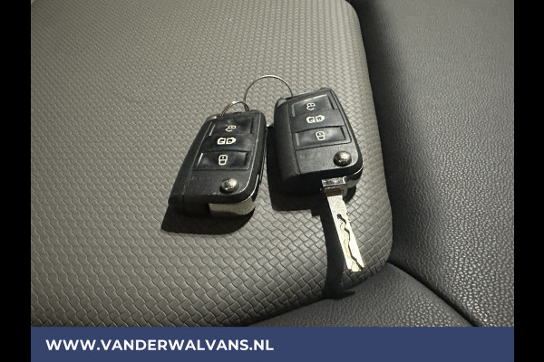 Volkswagen Crafter 2.0 TDI 140pk L3H2 (oude L2H1) Euro6 # Airco | Navigatie | Apple Carplay | Android auto parkeersensoren, 3000kg trekvermogen
