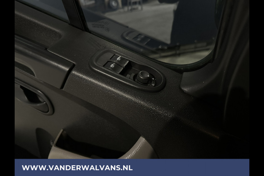 Opel Movano 2.3 CDTI 146pk L2H2 Euro6 # Airco | Imperiaal | Navigatie | Camera | 2500kg trekhaak | Cruisecontrol Parkeersensoren, Trap, Bijrijdersbank