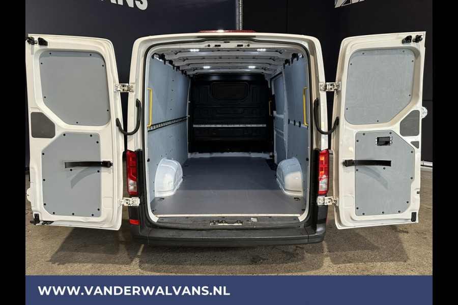 Volkswagen Crafter 2.0 TDI 140pk L3H2 L2H1 Euro6 # Airco | Cruisecontrol | Bijrijdersbank 3000kg trekvermogen