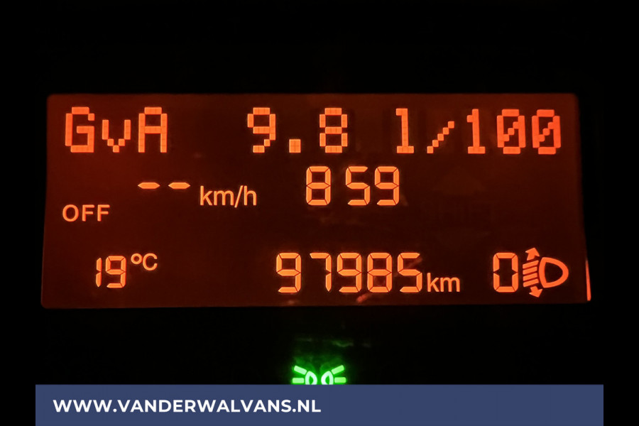 Peugeot Boxer 2.2 BlueHDi 120pk L2H2 Euro6 Airco | 2500kg Trekhaak | Cruisecontrol | Parkeersensoren Bijrijdersbank