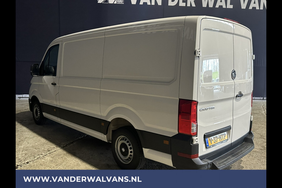 Volkswagen Crafter 2.0 TDI 140 pk L3H2 L2H1 Euro6 ** Airco | Apple Carplay | Cruisecontrol | Andoid Auto | Parkeersensoren, Stoelverwarming, Bijrijdersbank, 3000kg trekvermogen