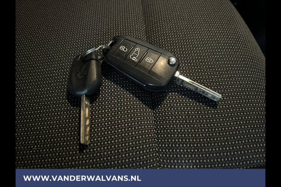 Peugeot Partner 1.5 BlueHDI 102pk L1H1 Euro6 # Airco | Camera | Apple Carplay | Android Auto Trekhaak, Cruisecontrol, Parkeersensoren