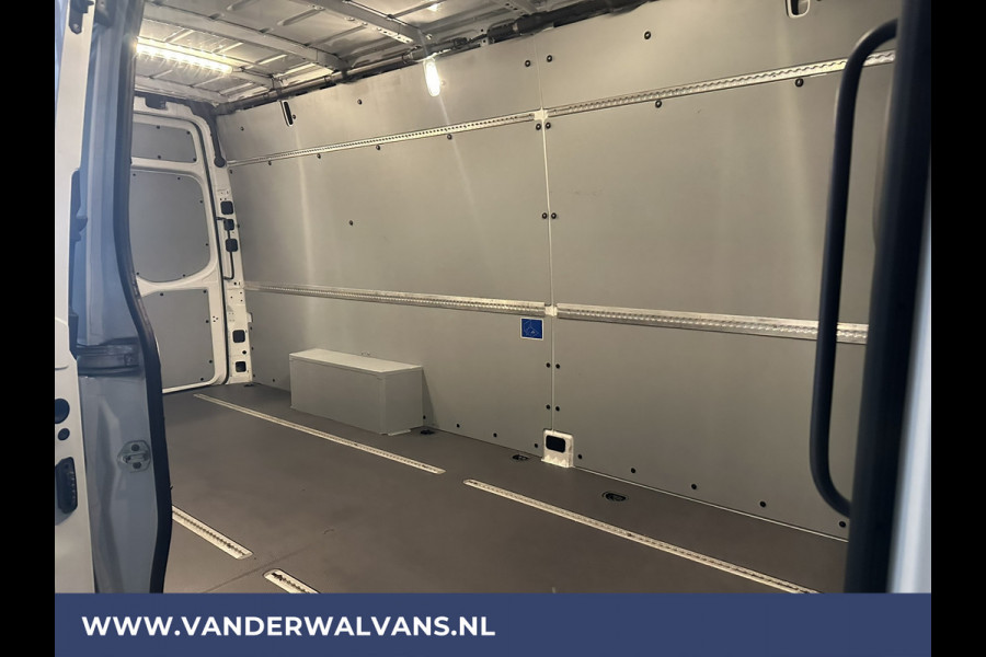 Mercedes-Benz Sprinter 315 CDI 150pk L3H2 Euro6 Airco | Navigatie | Camera | Apple Carplay Android Auto, cruisecontrol, Chauffeursstoel, Parkeersensoren, Stoelverwarming, Bijrijdersbank