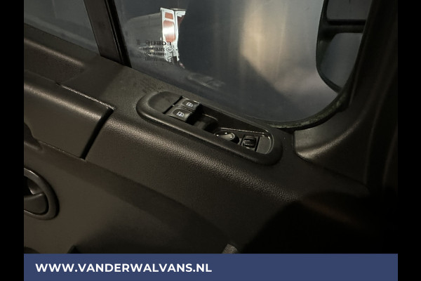 Opel Movano 2.3 CDTI 150pk L2H2 Euro6 Airco | Camera | Navigatie | Cruisecontrol | Parkeersensoren Bijrijdersbank, 2500kg trekvermogen