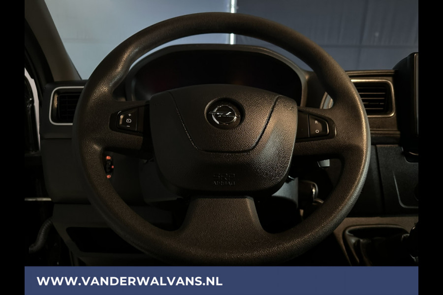 Opel Movano 2.3 CDTI 150pk L2H2 Euro6 Airco | Camera | Navigatie | Cruisecontrol | Parkeersensoren Bijrijdersbank, 2500kg trekvermogen