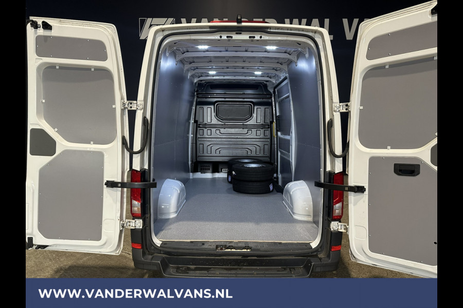 Volkswagen Crafter 2.0 TDI 141pk L3H3 L2H2 Euro6 Airco | Camera | Apple Carplay | Cruisecontrol Chauffeursstoel, Android Auto
