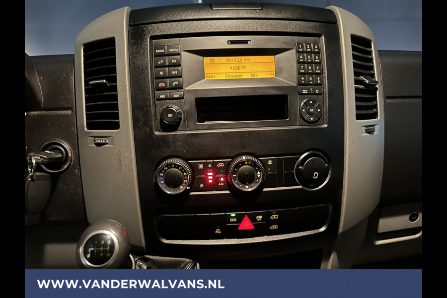 Mercedes-Benz Sprinter 316 CDI 163pk L2H2 Euro6 Airco | 2800kg trekhaak | Cruisecontrol | Parkeersensoren