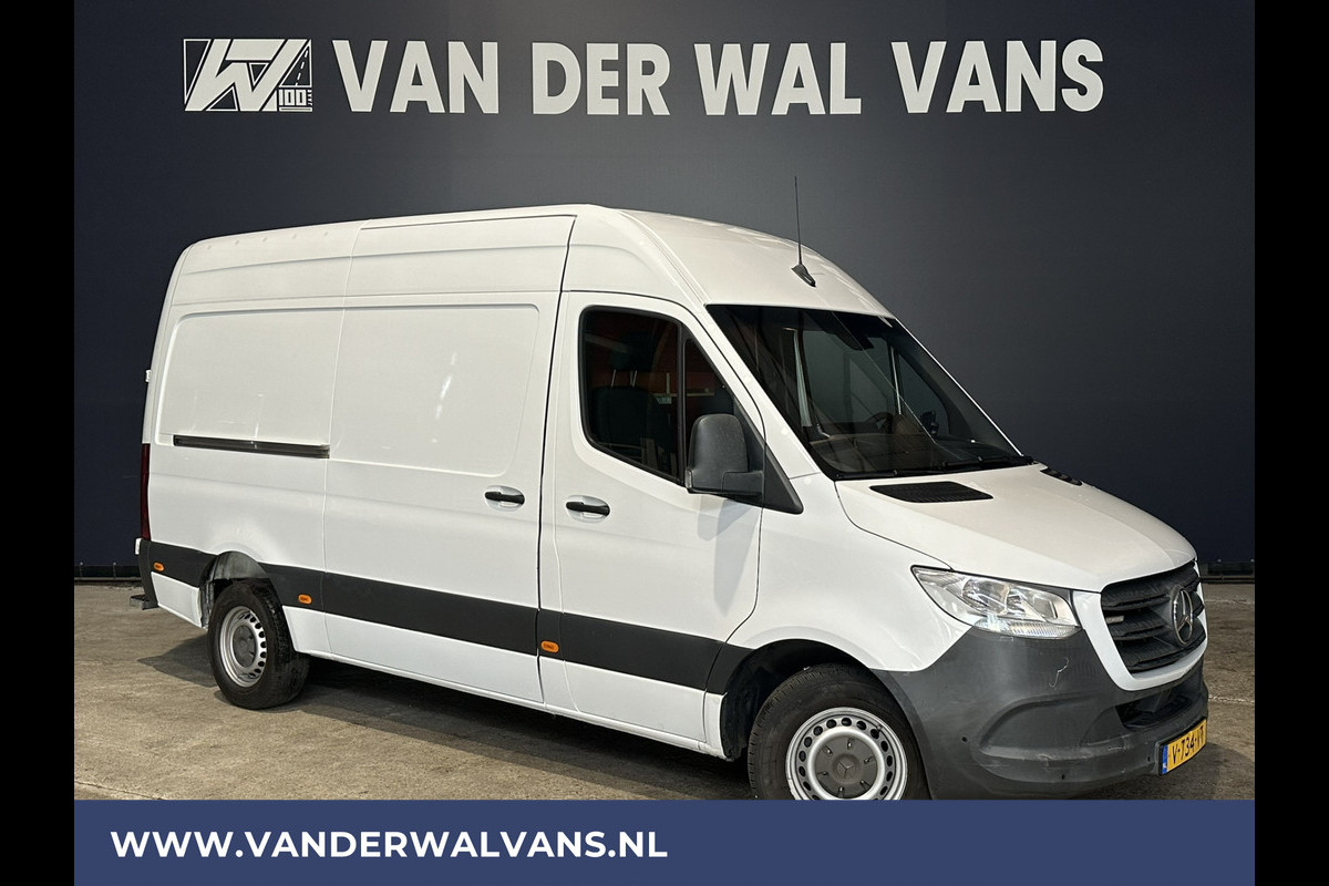 Mercedes-Benz Sprinter 316 CDI 163pk 3500kg Trekhaak L2H2 Euro6 Airco | Camera | Apple Carplay | Android Auto Cruisecontrol, Parkeersensoren Mercedes-Benz Sprinter 316 CDI 163pk 3500kg Trekhaak L2H2 Euro6 Airco | Camera | Apple Carplay | Android Auto Cruisecontrol, Parkeersensoren